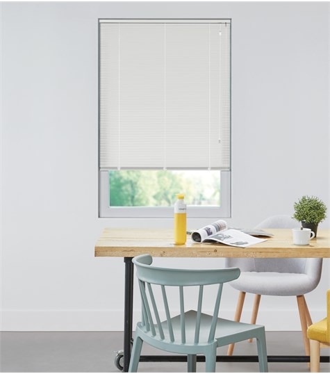 Witte Aluminium Jaloezie 16mm Op Maat (Snow White 7024)