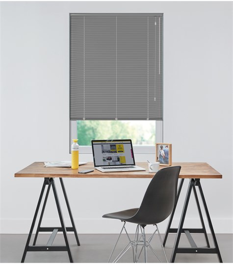 Grijze Aluminium Jaloezie 25mm Op Maat (Iconic Gray 7113 7113)