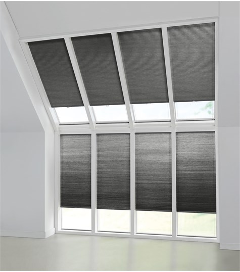 Zwart Plisségordijn One Tone Lichtkoepel