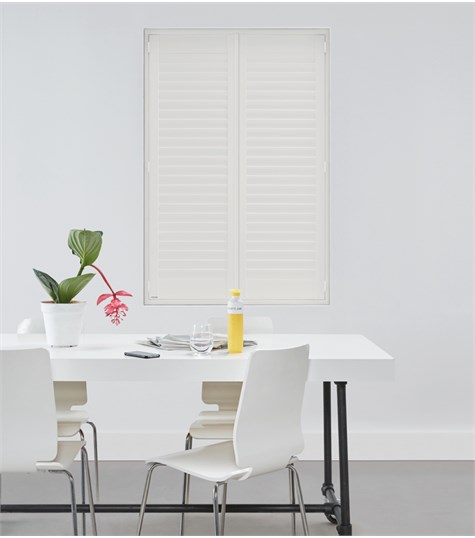 Shutter Bright Wood 63mm (Decorators White 63)