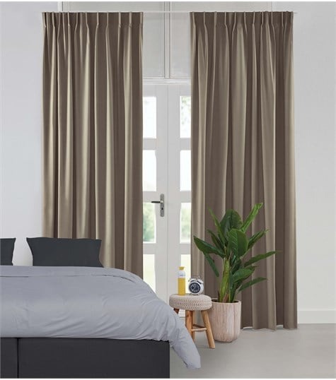 Taupe overgordijnen