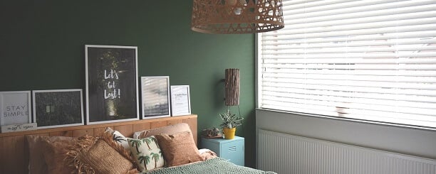 Rustgevende slaapkamer kleuren kiezen; hoe doe je dat?