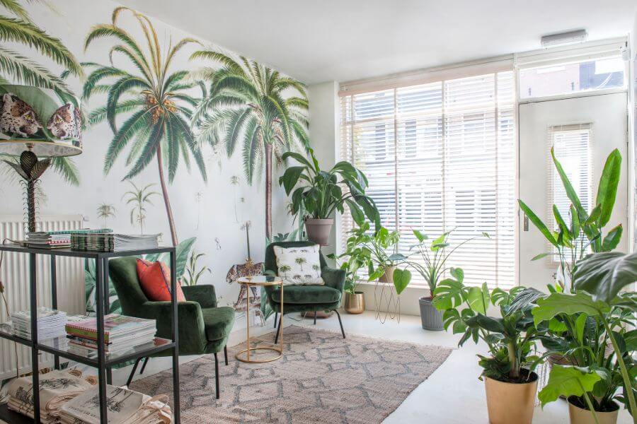 Urban jungle inrichting in woonkamer