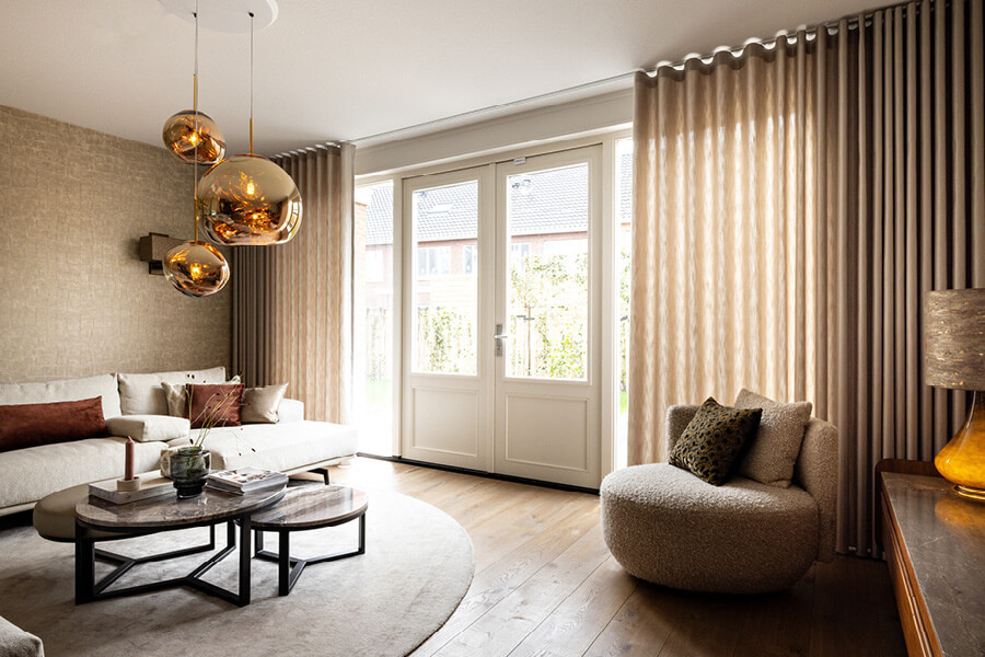 Luxe wave gordijnen in de woonkamer