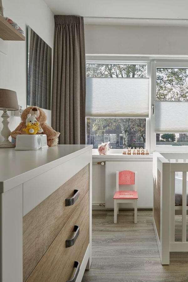 Peuterkamer inspiratie met rustige kleuren